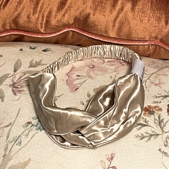 None Accessories - Mulberry Silk Headwrap